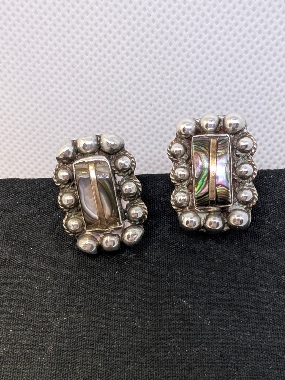 Vintage Taxco Reveriano Castillo "Reveri" Mexican 925/MOP screw back earrings